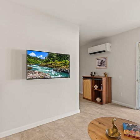 Casa Oliver Hotel & Resort - A Men'S Clothing Optional Resort In Palm Springs Ngoại thất bức ảnh
